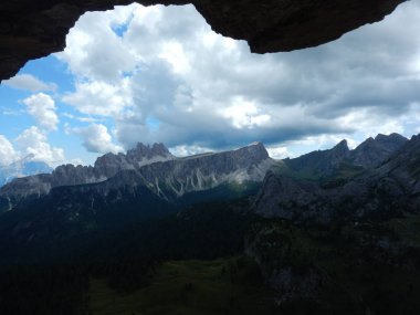 croda da lago mountain in dolomites
