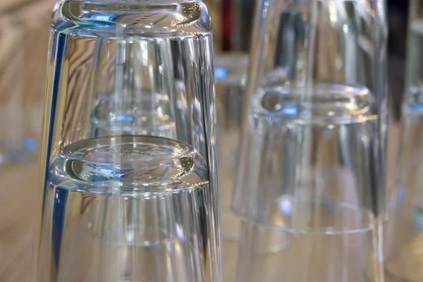 Набір порожніх окулярів для води — стокове фото