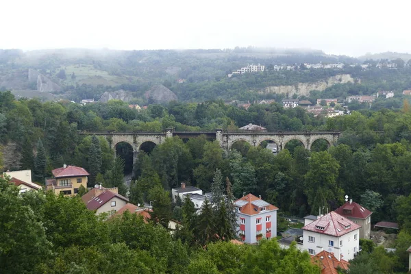 Vacker landscale av prokopske udoli i Prag — Stockfoto