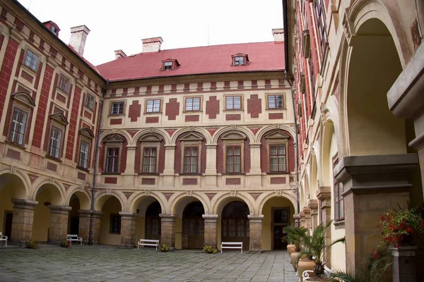 Libochovice park ve Bahçe ile tarihsel chateau