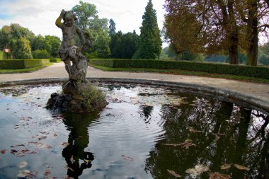 Libochovice park ve Bahçe ile tarihsel chateau