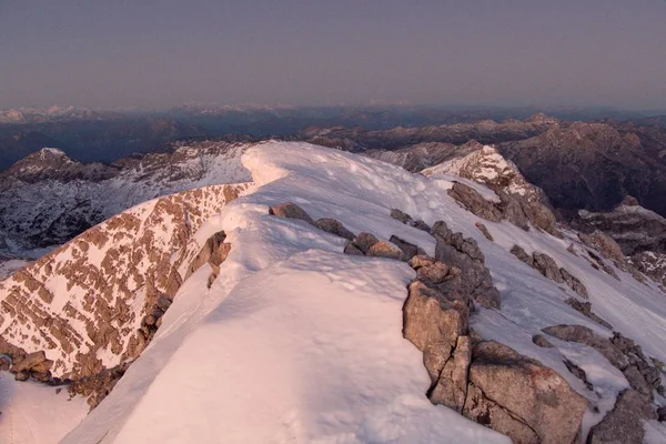 Vista alba dalla cima del Grosser Priel — Foto Stock