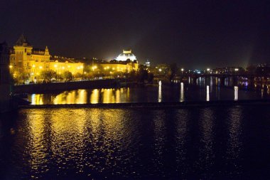 gece resmi Prag şehir merkezi