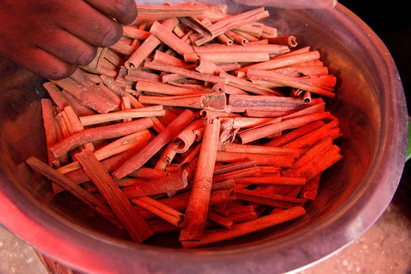 Bucket full of cinnamon spice — Stock Photo, Image