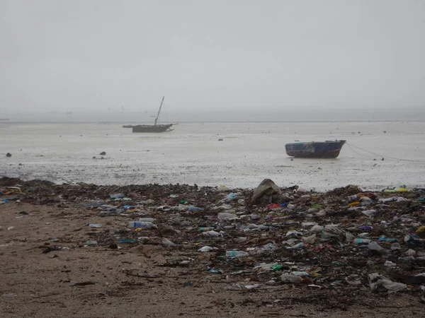 Barco de pesca tradicional em Zanzibar — Fotografia de Stock