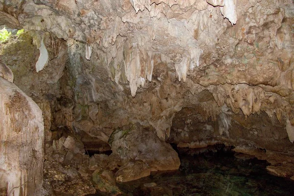 Hidden limestone cave in zanzinar — Stock Photo, Image