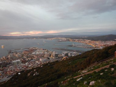 gün batımı panorama frrom Gibraltar rock üst