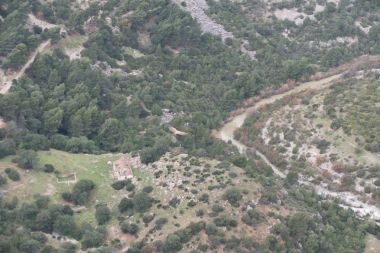 el Chorro Andalusia içinde etrafında güzel kayalık bölge