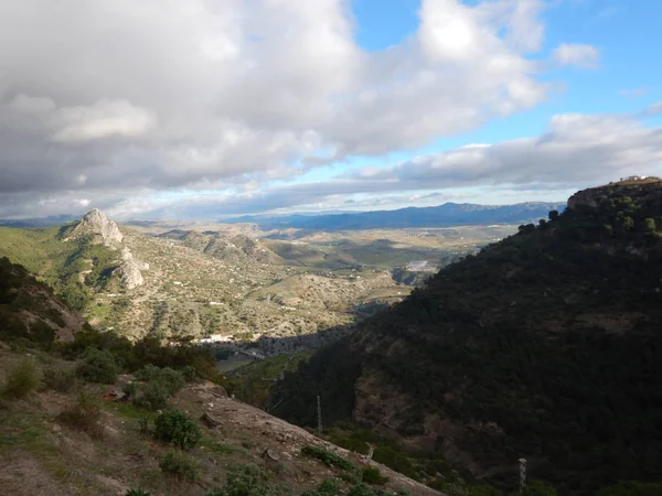 Hermosa región rocosa alrededor del Chorro en Andalucía — Foto de Stock