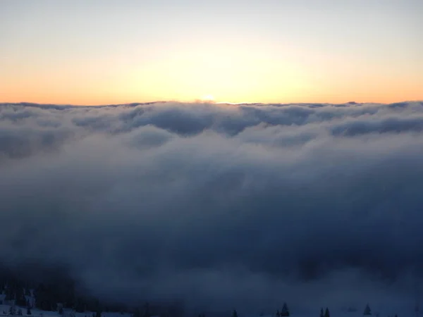 Romantischer Sonnenuntergang im Riesengebirge in Tschechien — Stockfoto