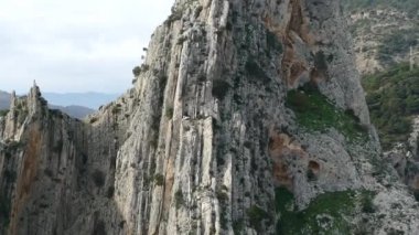 camino del rey atel chorro Endülüs İspanya içinde güzel kayalık peyzaj