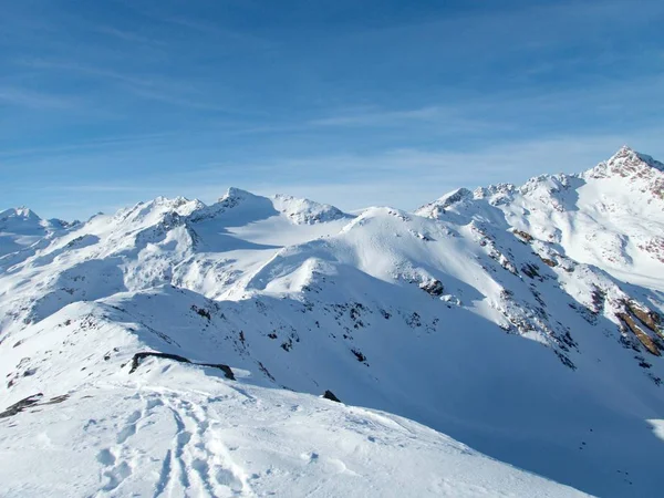 Belo dia de skitouring em otztal alpes na Áustria — Fotografia de Stock