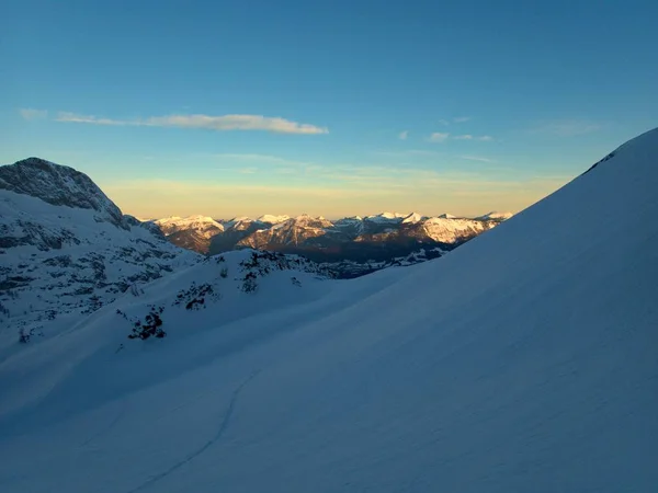 Zimní skitouring areaarounf Laufener hutte in tennengebirge in austria — Stock fotografie