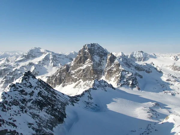 Skitouring paraíso silvretta montanhas na Áustria — Fotografia de Stock