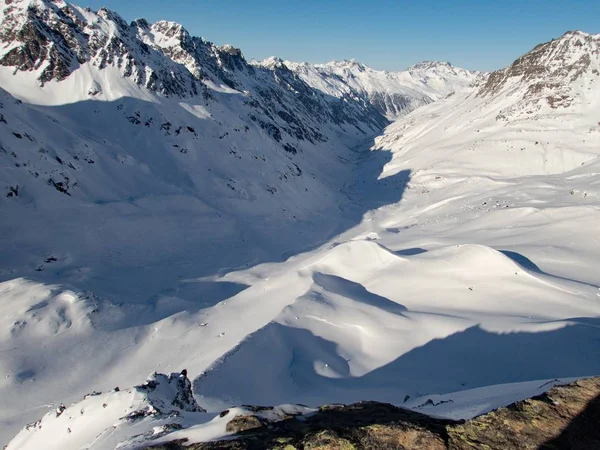 Skitouring paradise silvretta mountains in austria — Stockfoto