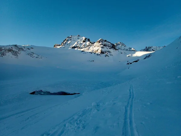 Skitouring paradise silvretta mountains in austria — 스톡 사진