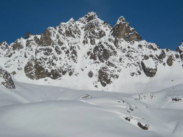 Skitouring paradise silvretta mountains in austria — стоковое фото