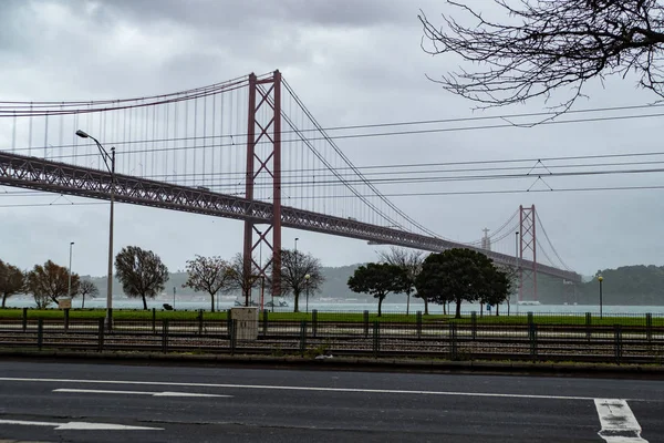 Célèbre Ponte Historique Abril Lisbon Portugais — Photo