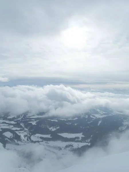 Piękny Górski Teren Zimowym Krajobrazie Tennengebirge Austriackich Alpach — Zdjęcie stockowe