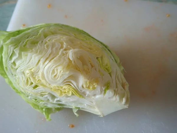 Verduras Frescas Saludables Para Ensalada Una Tabla Cortar —  Fotos de Stock