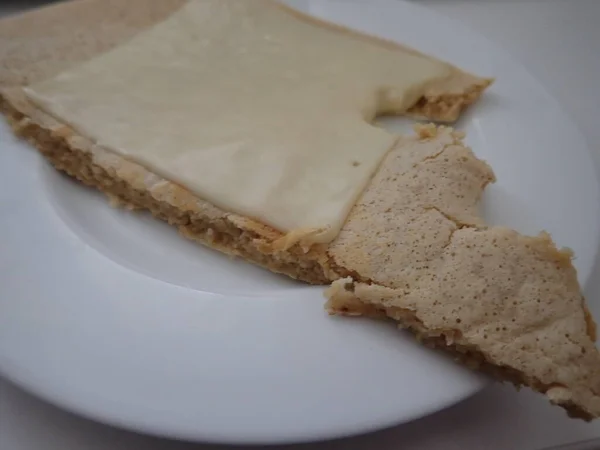 Verse Zelfgemaakte Zout Pannenkoek Met Een Plakje Kaas — Stockfoto