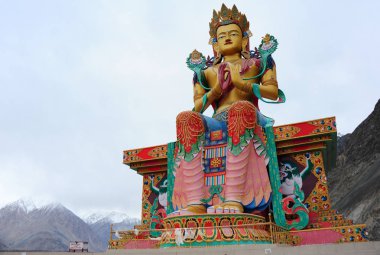 Big Maitreya Buddha heykeli, Ladakh, Hindistan
