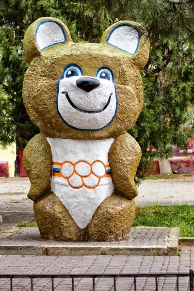 Estatuilla del oso olímpico — Foto de Stock