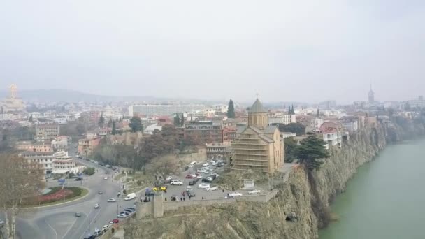 Luftaufnahme Der Stadt Tiflis Stadt Den Bergen Nebel Der Stadt — Stockvideo