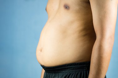 Şişman adam büyük bir göbek, şişman adam midesi seyir ile