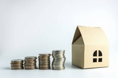 ev modeli ve satır sikke para finans ve bankacılık kavramının.