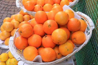 portakal hasır sepet