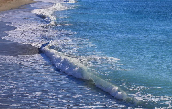 Zee golven in de winter — Stockfoto