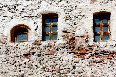 Taş duvar eski bir evin.