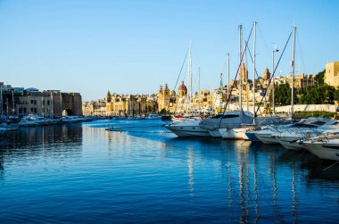 Malta 'nın üç şehrinde yat marinası.
