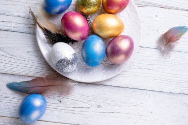 Mutlu Paskalyalar! Paskalya yumurtaları. Paskalya arka plan. Renkli Paskalya yumurtaları