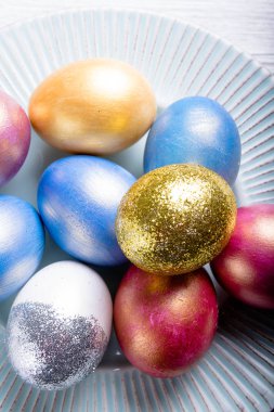 Mutlu Paskalyalar! Paskalya yumurtaları. Paskalya arka plan. Renkli Paskalya yumurtaları
