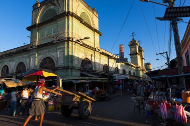 İnsanlar içinde bir Çarşı Nikaragua, Orta Amerika Granada şehir içinde