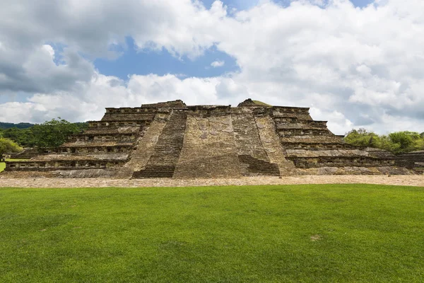 Деталь піраміди в аеропорту Tajin Ель археологічних розкопок у Веракрус держави — стокове фото