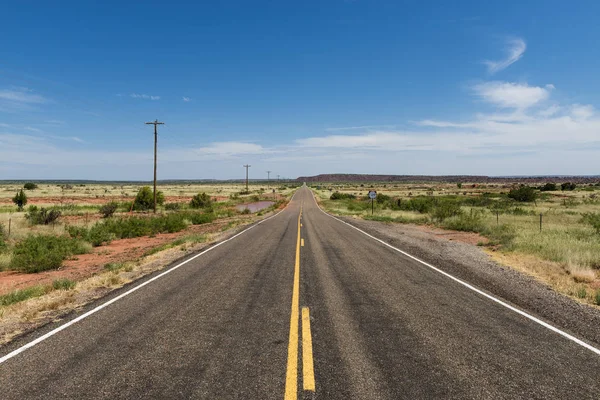 Puste drogi w stanie Nowy Meksyk, Stany Zjednoczone Ameryki — Zdjęcie stockowe
