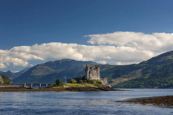 Θέα από το Eilean Donan Κάστρο στα Highlands της Σκωτίας, Ηνωμένο Βασίλειο — Φωτογραφία Αρχείου