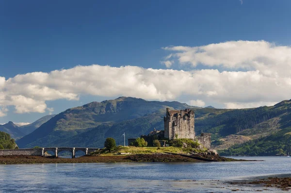 Θέα από το Eilean Donan Κάστρο στα Highlands της Σκωτίας, Ηνωμένο Βασίλειο — Φωτογραφία Αρχείου
