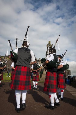 Stirling, İskoçya, Birleşik Krallık'taki Stirling kalesinde oynarken pipers grup