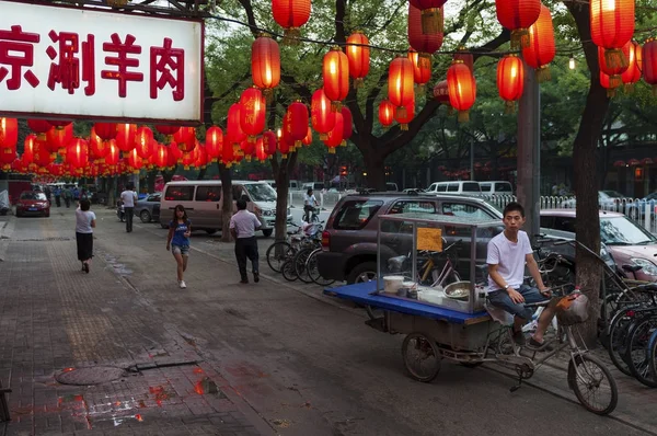 Utcában eladó egy utcában, a város Peking, Kína — Stock Fotó