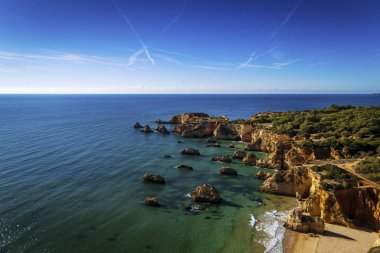 Alemao Beach Portimao, Algarve, Portekiz Hava görünümünü; Kavramı için Portekiz seyahat ve Portekiz'de tatil yaz