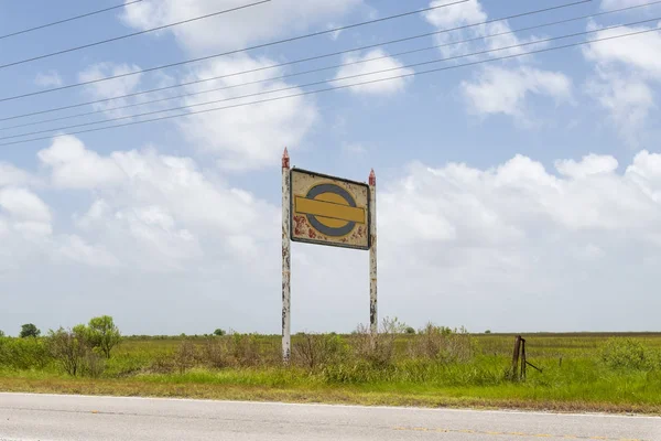 Vieux Panneau Affichage Rouillé Long Chemin Près Lac Charles Louisiane — Photo