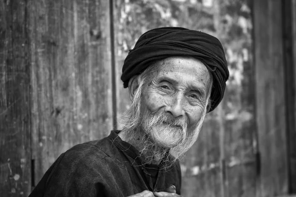 Dazhai China Agosto 2012 Retrato Velho Chinês Aldeia Dazhai China — Fotografia de Stock