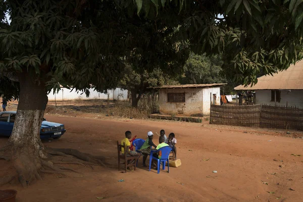 Nhacra Republiek Guinee Bissau Januari 2018 Groep Kinderen Spelen Een — Stockfoto