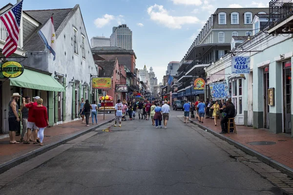 New Orleans Louisiana June 2014 Tourist Bourbon Street French Quarter — стоковое фото