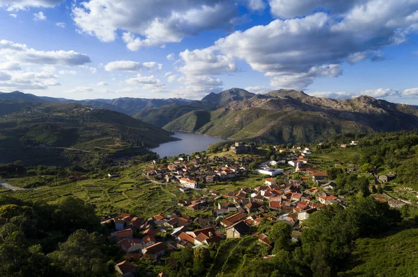 Portekiz Deki Peneda Geres Ulusal Parkı Ndaki Tarihi Lindoso Köyünün — Stok fotoğraf