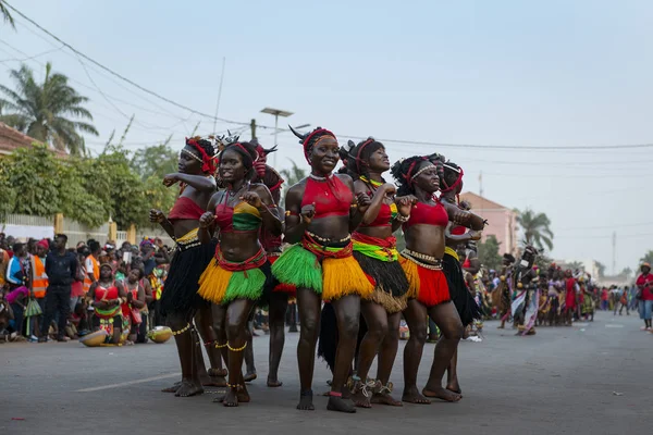 Bissau Republika Gwinei Bissau Lutego 2018 Grupa Pięknych Młodych Dziewcząt — Zdjęcie stockowe